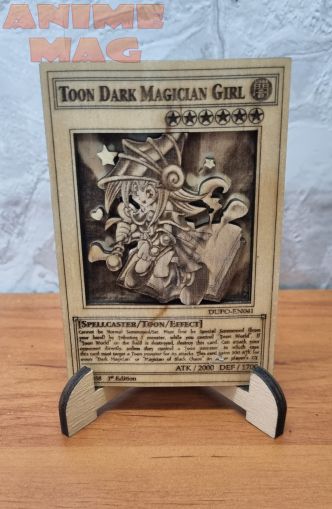 Лазерно гравирана карта Dark Magician Girl