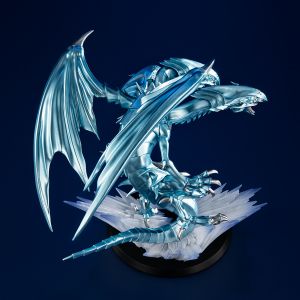  Фигурка Yu-Gi-Oh: Duel Monsters: Monsters Chronicles – Blue-Eyes Ultimate Dragon
